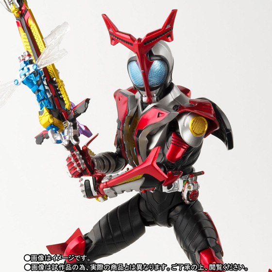 S.H.Figuarts（真骨彫製法） 仮面ライダーカブト ハイパーフォーム 01